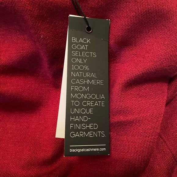 Beautifully Elegant Black Goat Cashmere Skirt - Picture 3 of 5